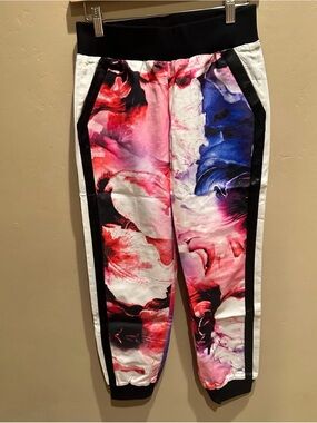 Stella & Jamie Floral Jogger Pants – Faux Leather Trim – Size Small